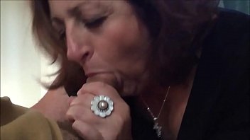 Mature Babe Gives Intense Blowjob