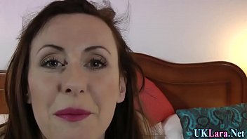Mature Slut Masturbates