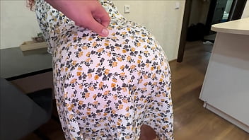 Mature Stepmom Offers Her Big Ass For Anal Pleasure